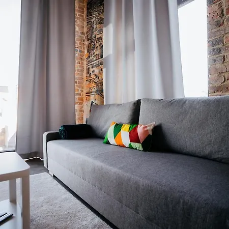 Smaltovna Lofty Apartment